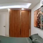 Fully Furnished Apartment-HEART OF LEBLON (Apartamento Totalmente mobiliado no melhor ponto do leblon)